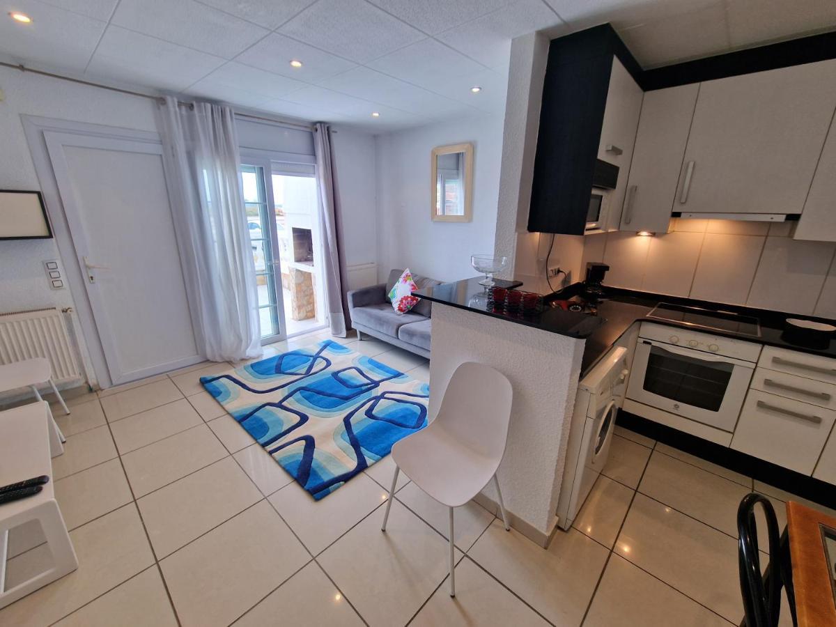Villa Promenade Terrace Empuriabrava Bagian luar foto