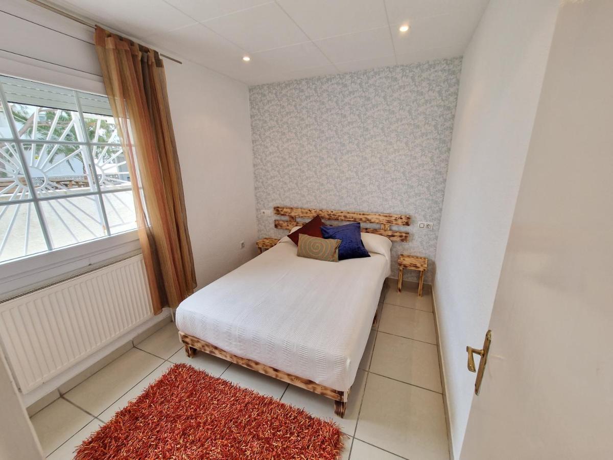 Villa Promenade Terrace Empuriabrava Bagian luar foto