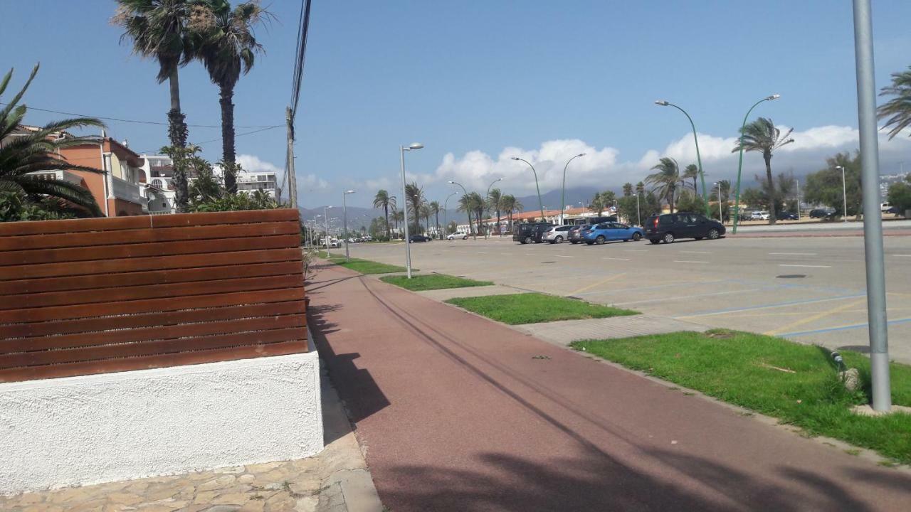 Villa Promenade Terrace Empuriabrava Bagian luar foto